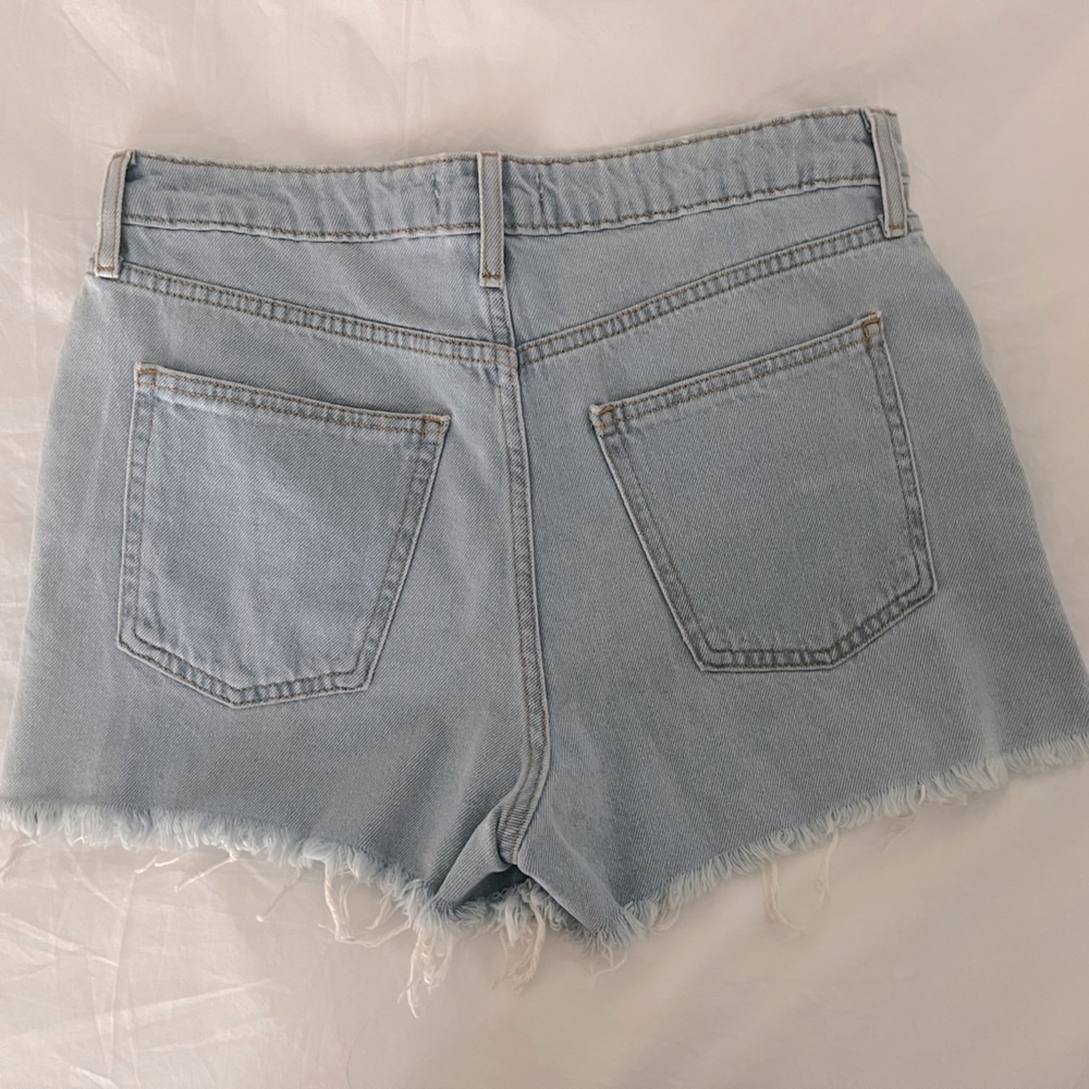 Forever 21 Jean shorts - Picture 2 of 3